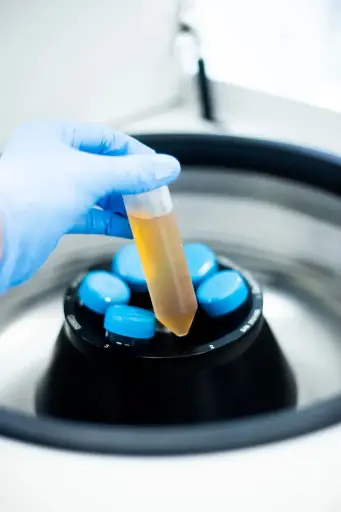 [GEN-T15-701] 15mL High-Speed 17,000xg Centrifuge Tube, Red Screw Cap, Sterile